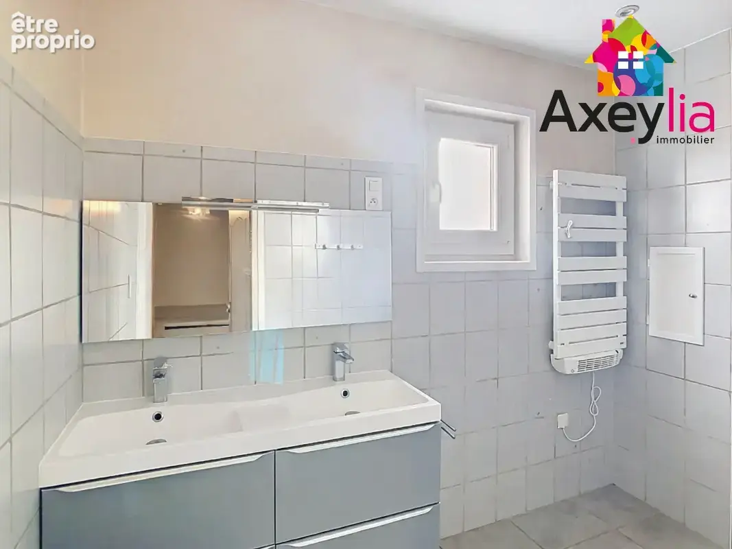 A vendre - riorges - maison 4 chambres, entièrement rénovée avec terrain - photo 5
