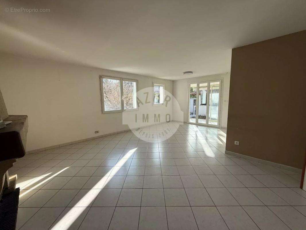 MAISON 198 M² sur 2000m² de terrain, piscine et garage - photo 7