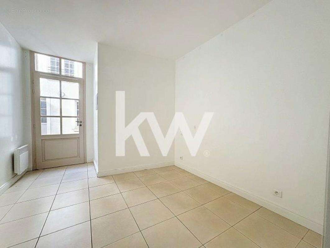 VENTE Appartement 59 m² 3 p - TOURS - photo 9