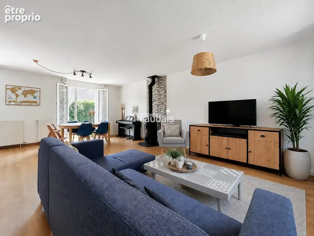 Maison 92 m² à Equeurdreville-Hainneville  - photo 3
