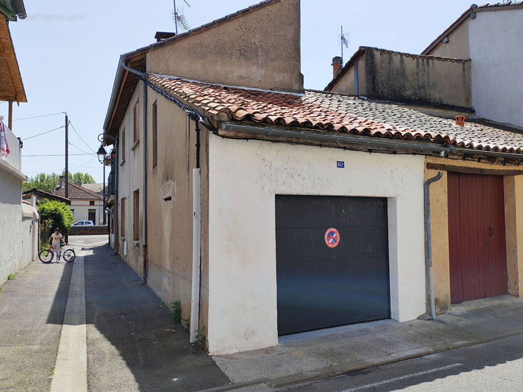 Parking à MOISSAC
