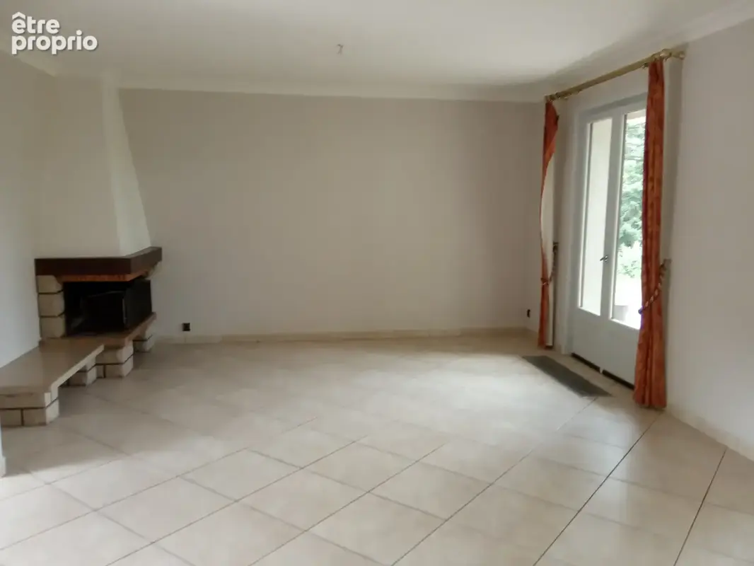  Villa hors lotissement à PARMILIEU - photo 5