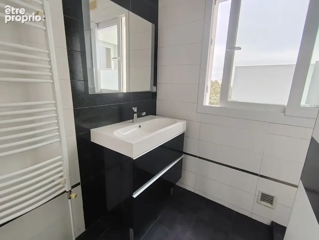 Appartement T2 à vendre à Hérouville-Saint-Clair (14200)   Dernier étage avec ascenseur   Balcon   Hyper centr - photo 5