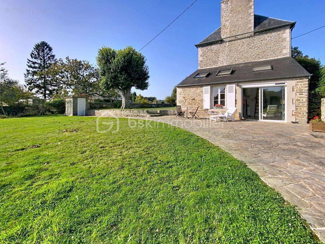 Maison à PLOUER-SUR-RANCE