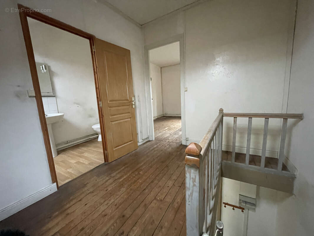 Maison à SAINT-QUENTIN