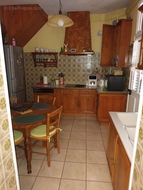 Maison 94 m² à Montceau-Les-Mines  - photo 7
