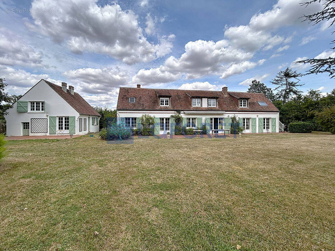 Maison à MONTIGNY-SUR-AVRE