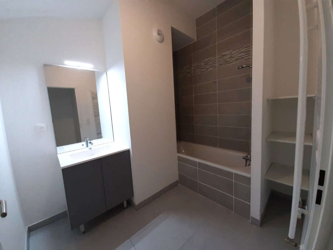 Appartement à AUCAMVILLE