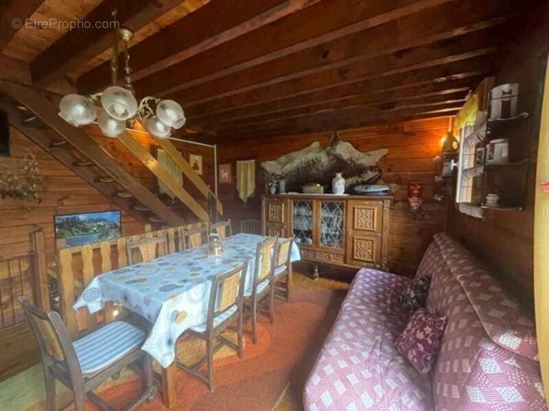 Maison à CAMPAN
