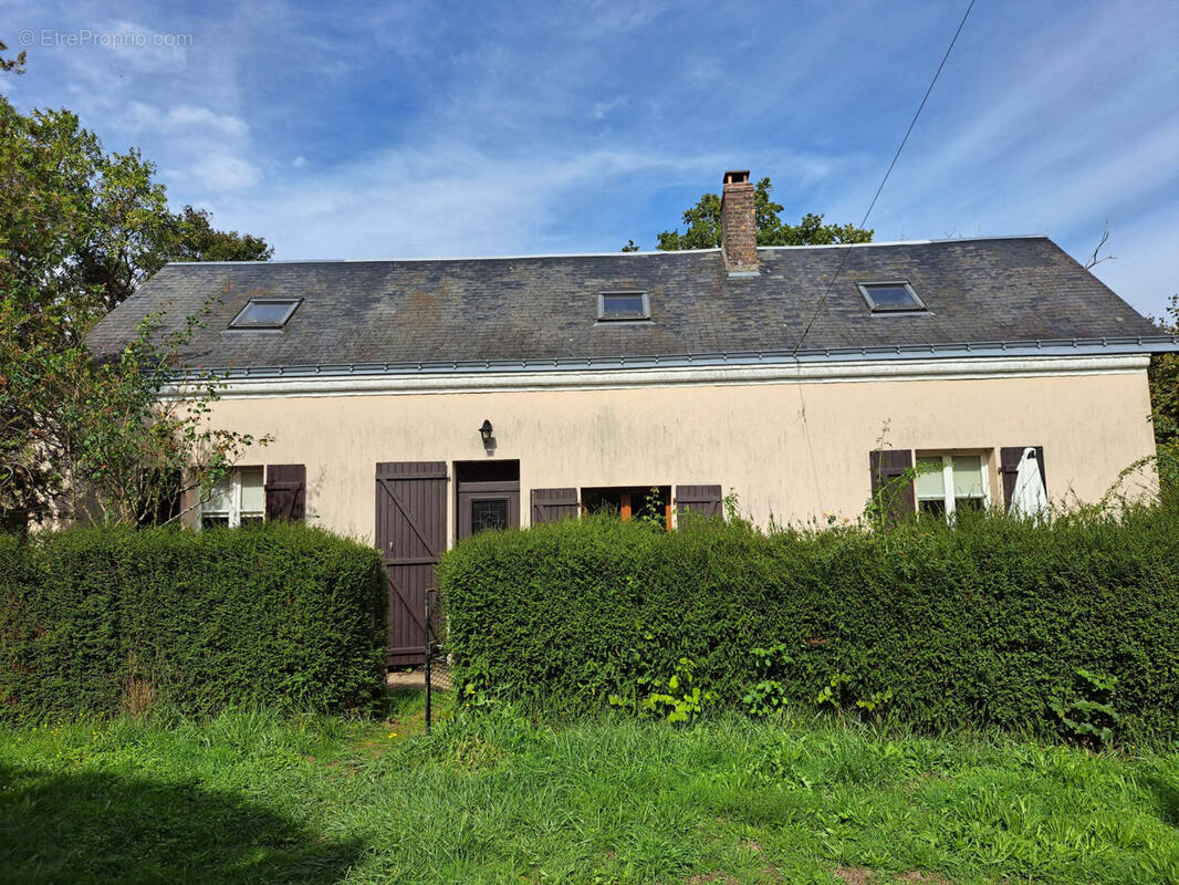 Maison à BESSE-SUR-BRAYE