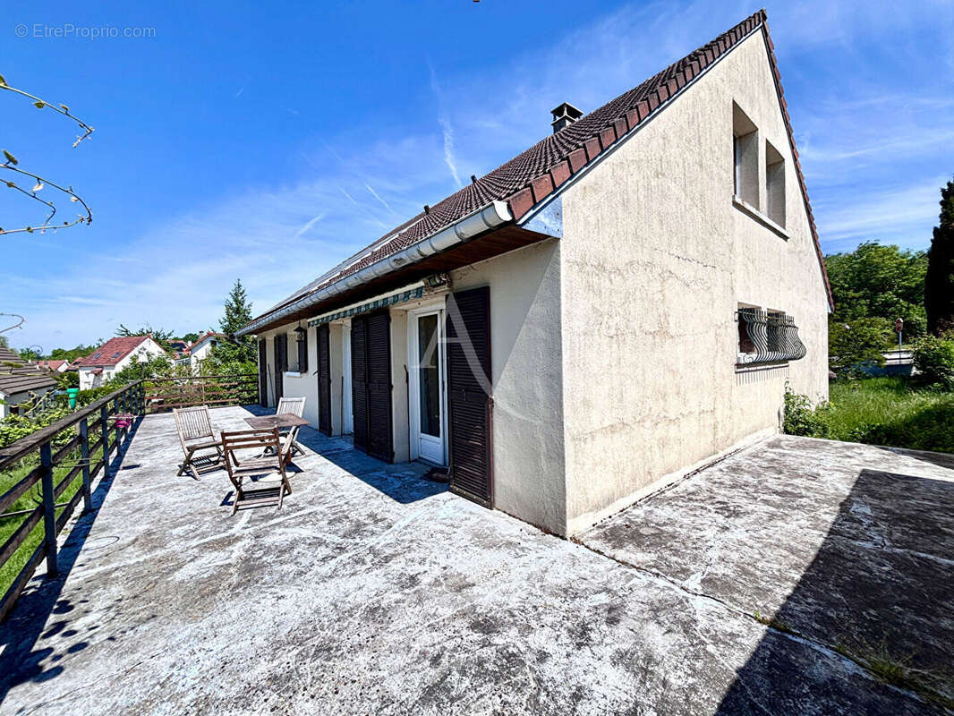 Maison Monthyon 8 pièces - 6 chambres - terrasse - sous sol - photo 5