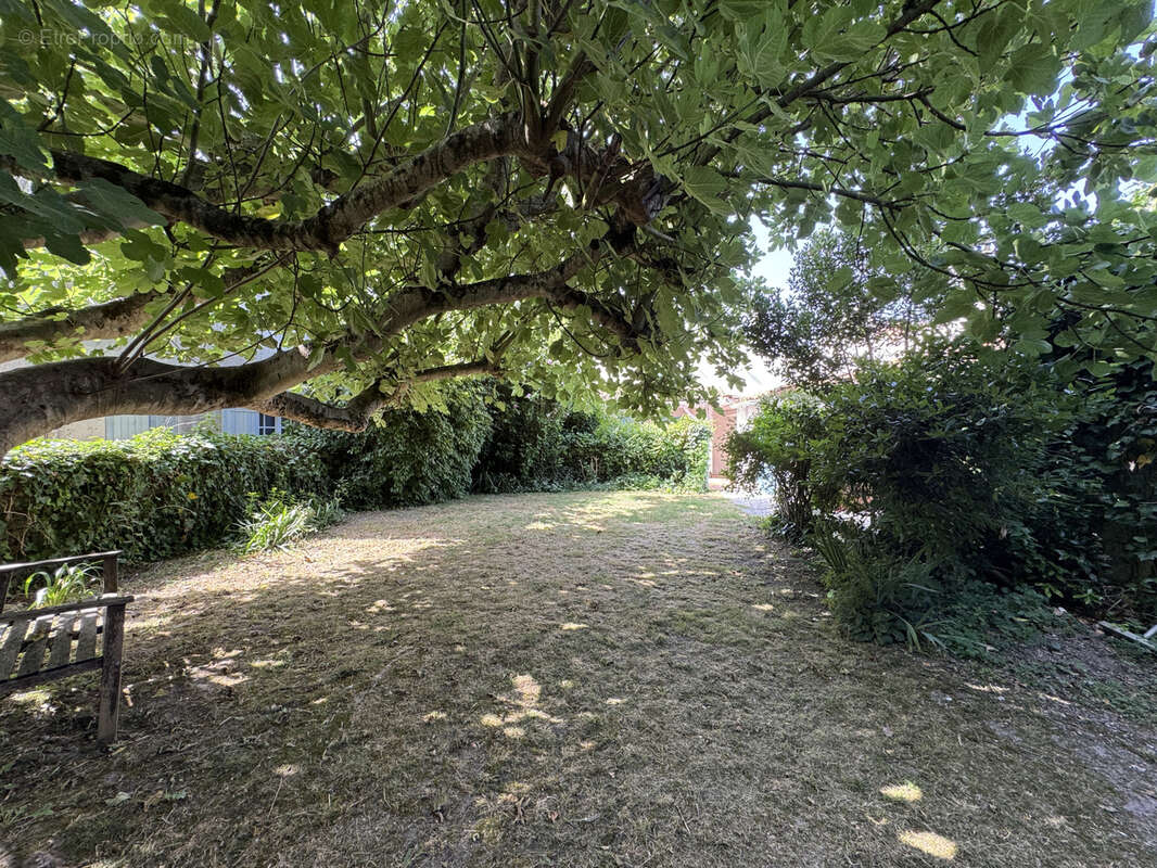 Maison à TALMONT-SUR-GIRONDE