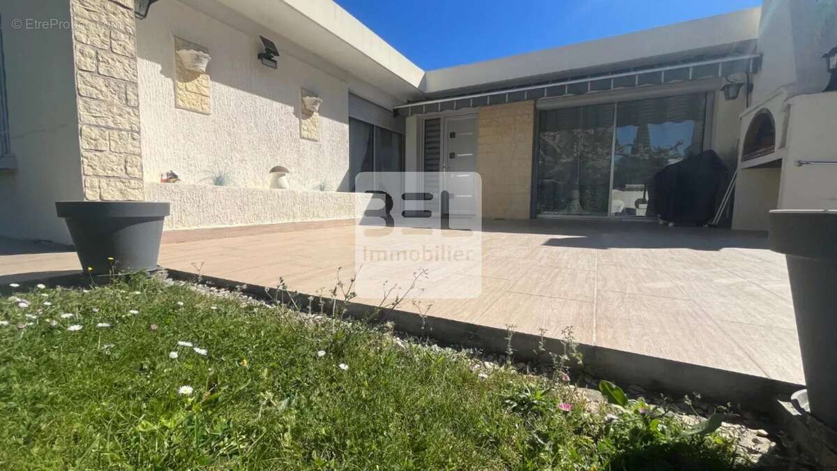 Maison à PONT-SAINT-ESPRIT