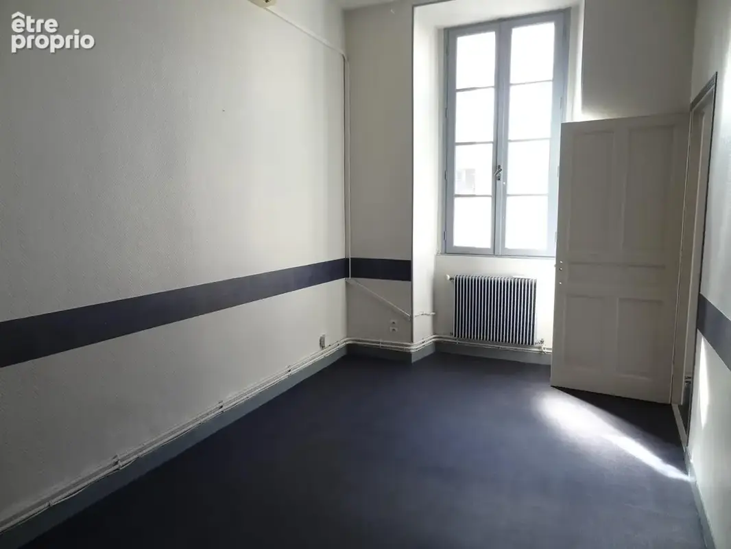 Appartement 6 pièces 132 m² à vendre à Ales (30100) - photo 2