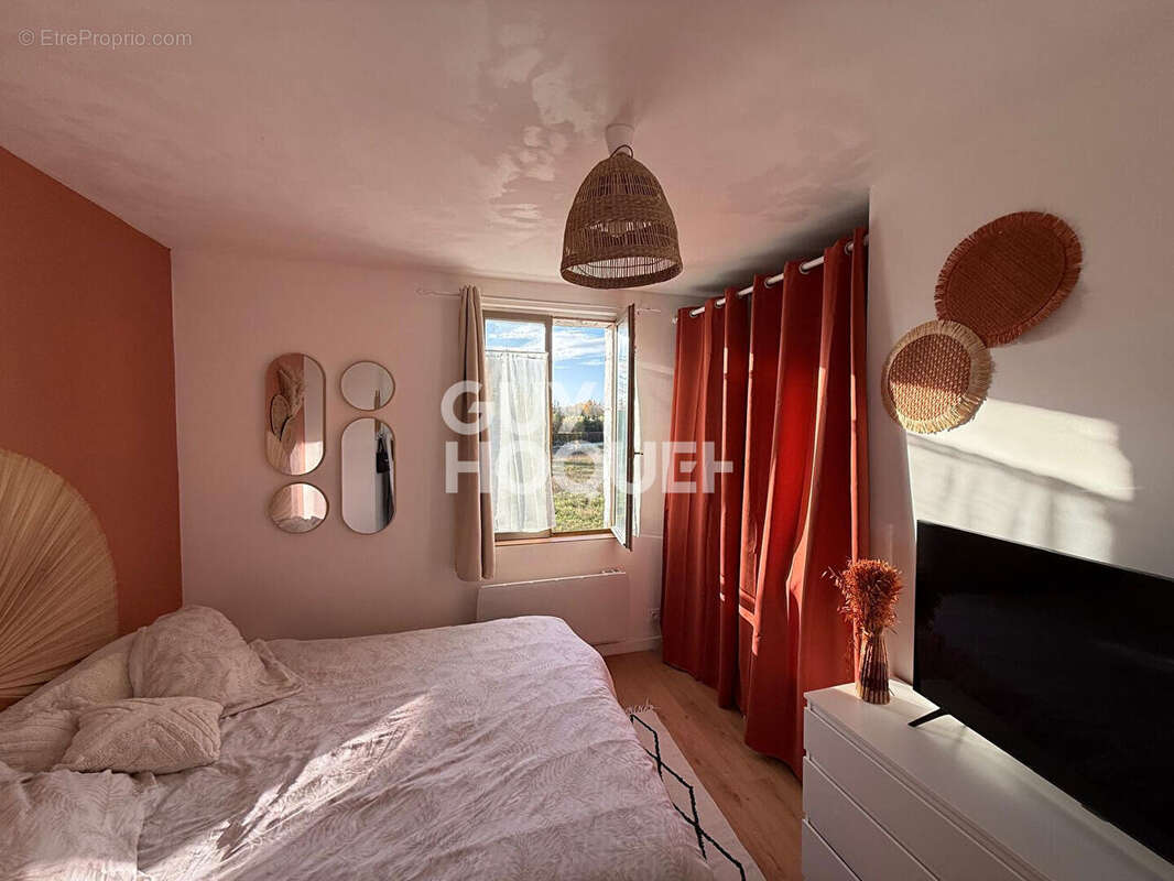 Maison à LONGUEIL-SAINTE-MARIE