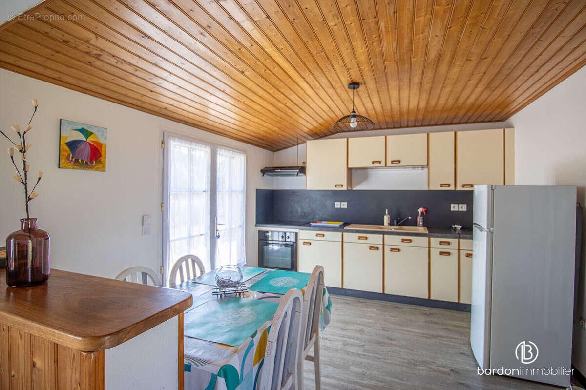Maison 12 pièces - 236 m² - Environnement calme - photo 10