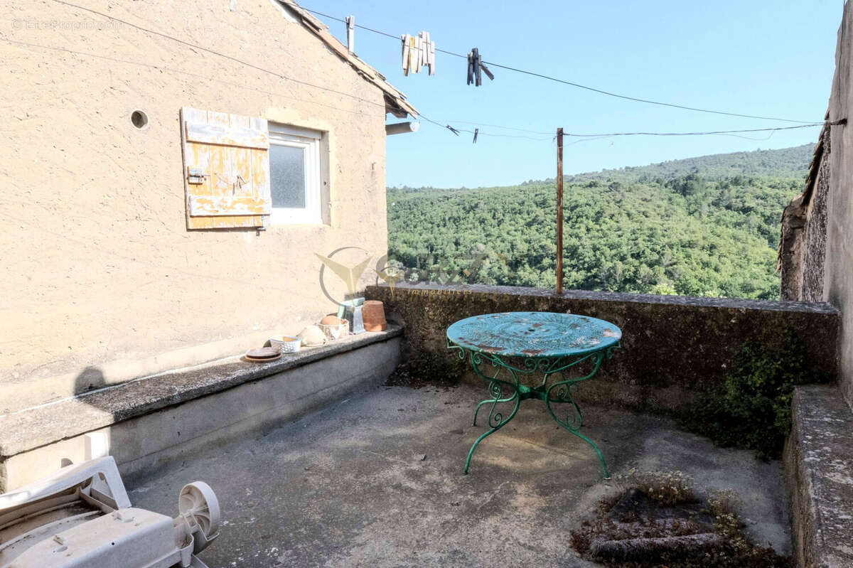 Appartement 800 m² à Bonnieux  - photo 2