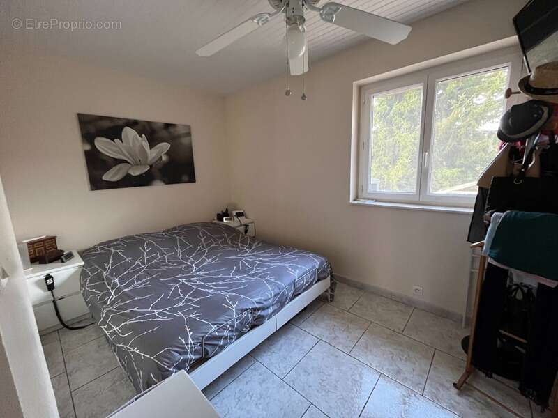 Maison à VILLENEUVE-LES-GENETS