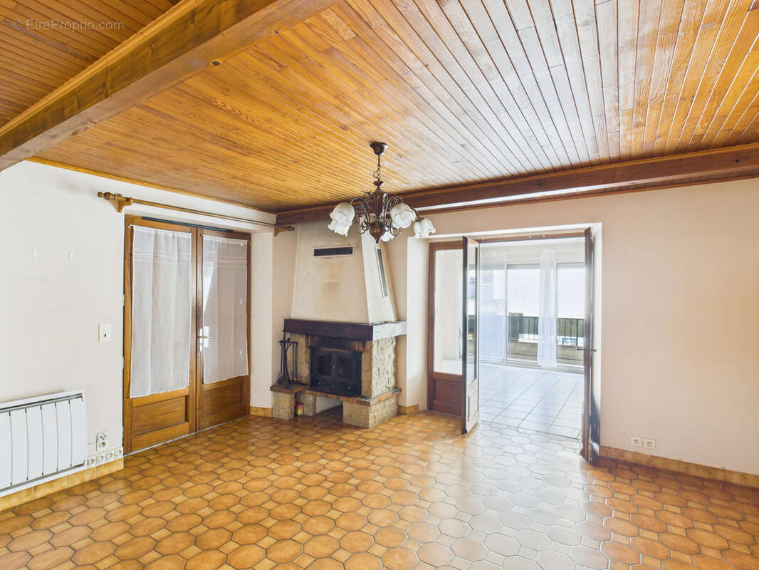 Maison à CHAPAREILLAN