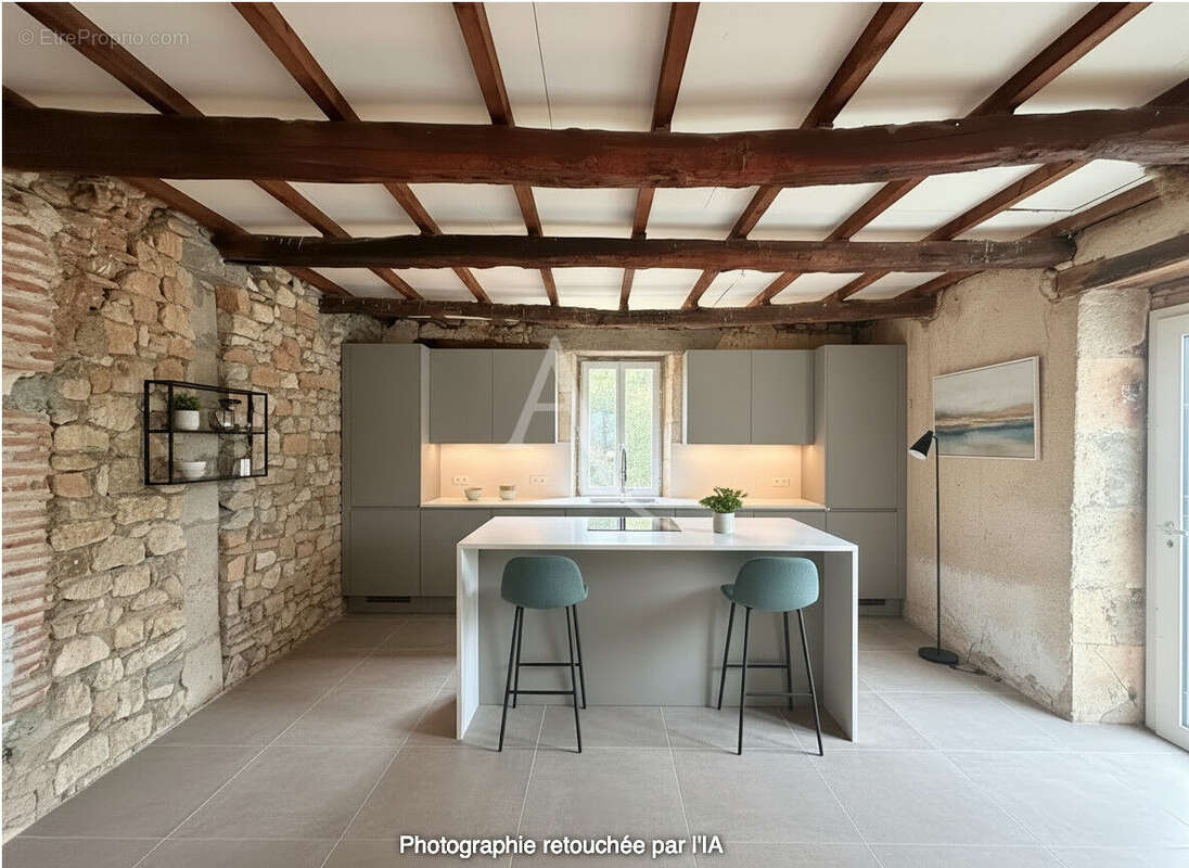 Bel ensemble grande maison, grange et petite maison à rénover, terrain - photo 18