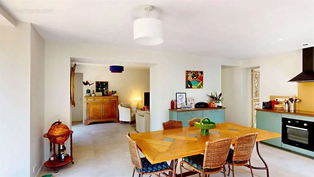 Maison à CLAIREFONTAINE-EN-YVELINES