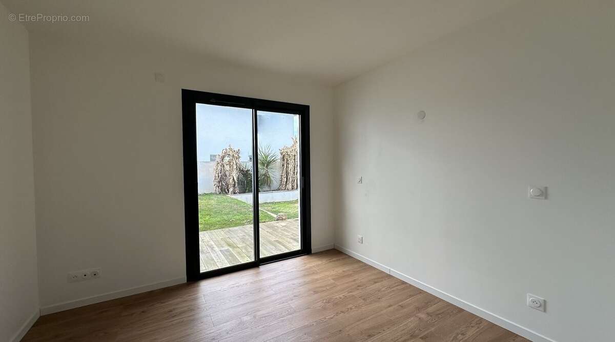 Maison à SAINT-MARTIN-DE-SEIGNANX