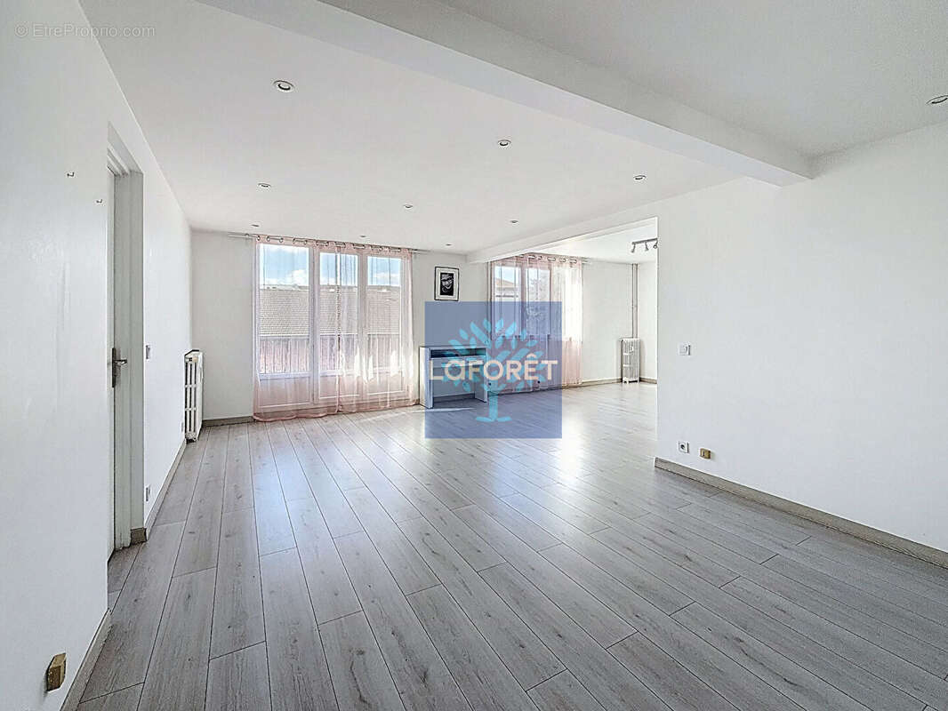 Appartement à BRETIGNY-SUR-ORGE