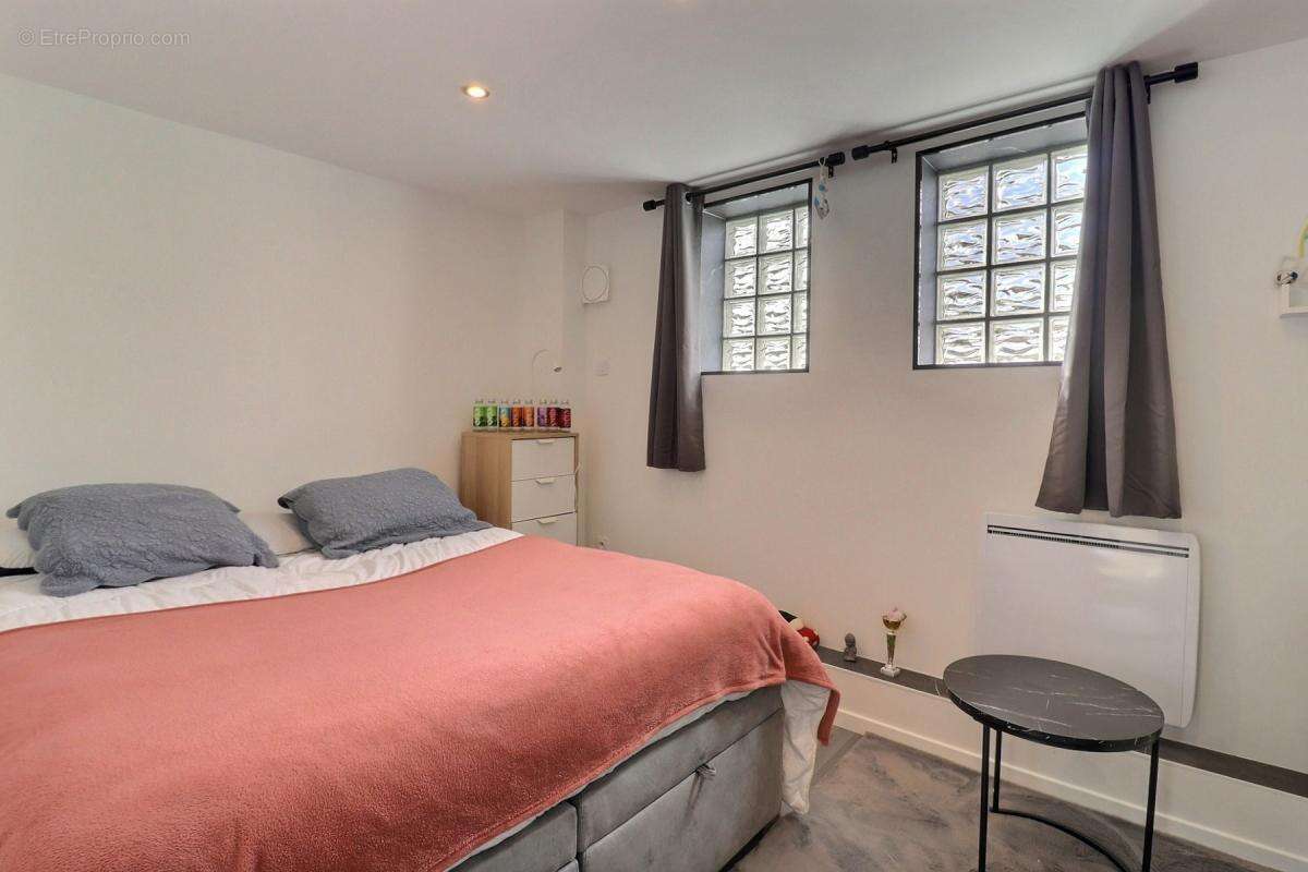Appartement à SAINT-NOM-LA-BRETECHE