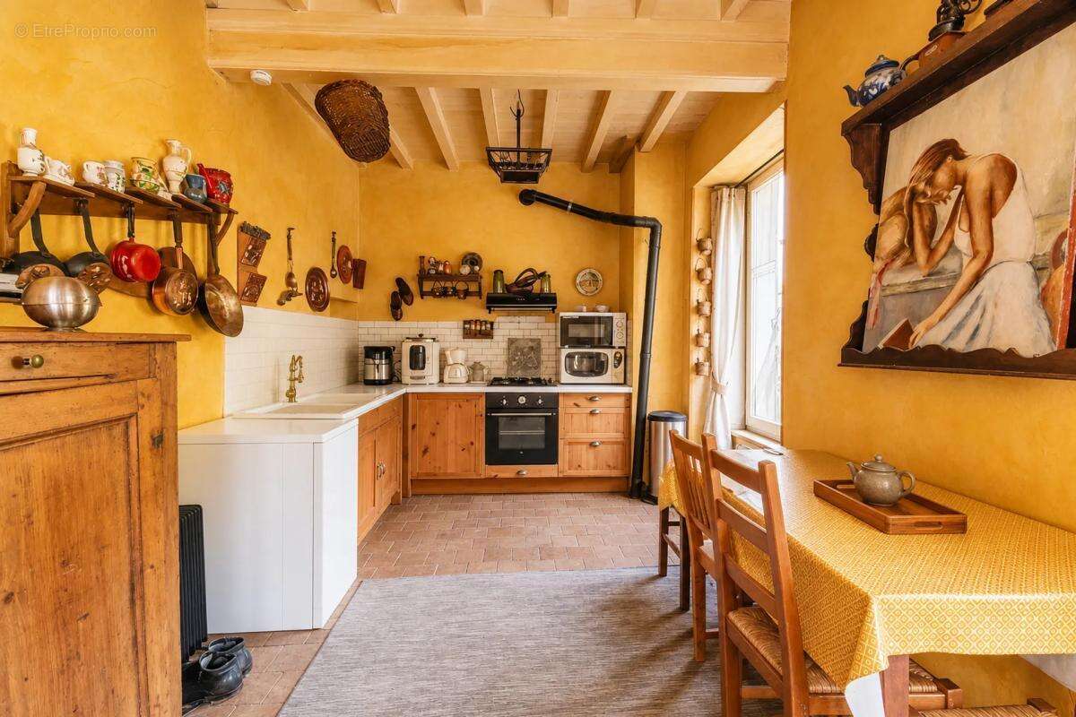 Maison à COURZIEU