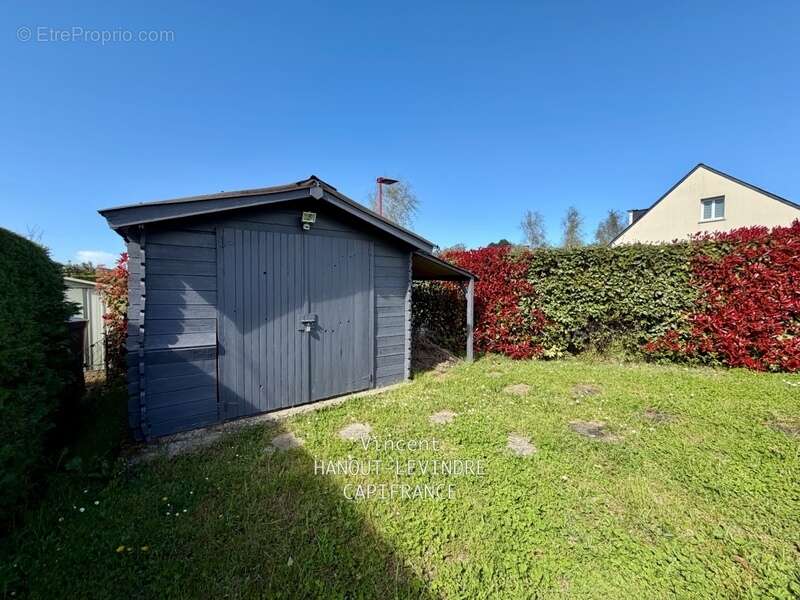 Maison à VILLEVEQUE