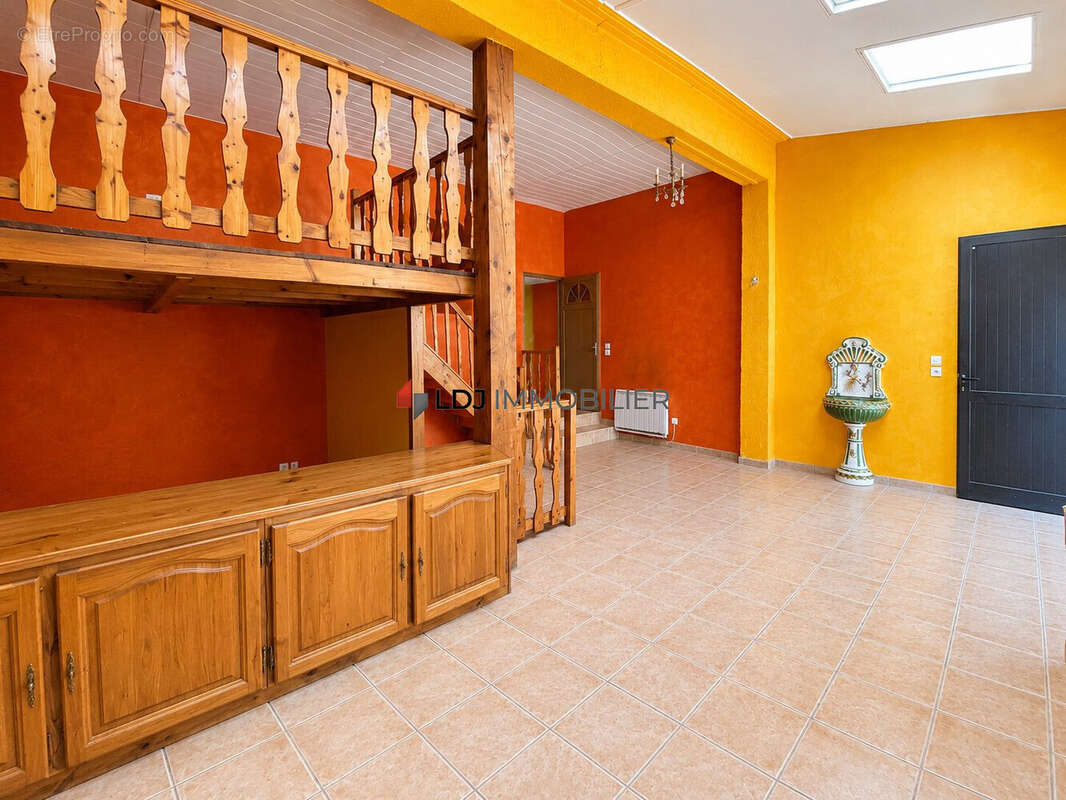 Appartement 90 m² à Thuir  - photo 3