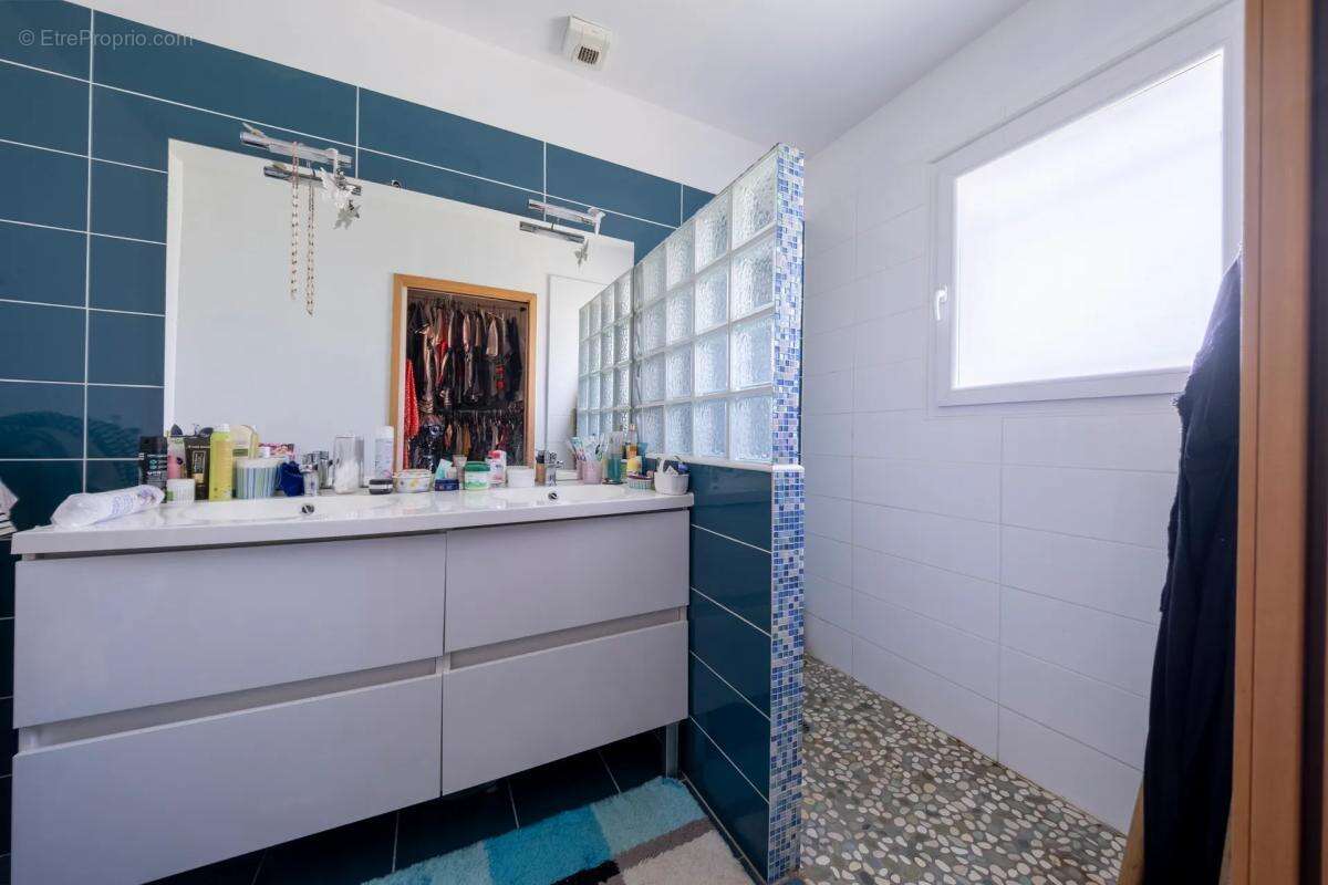 Maison à GRAZAC