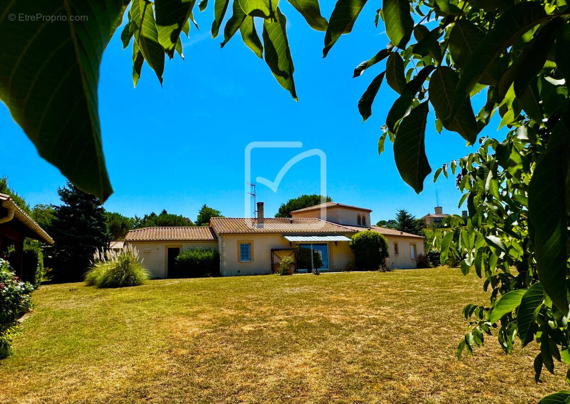 Maison à MONBAZILLAC