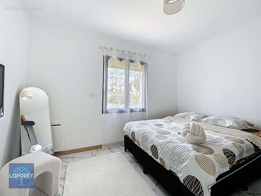 Maison à LA CHAPELLE-JANSON