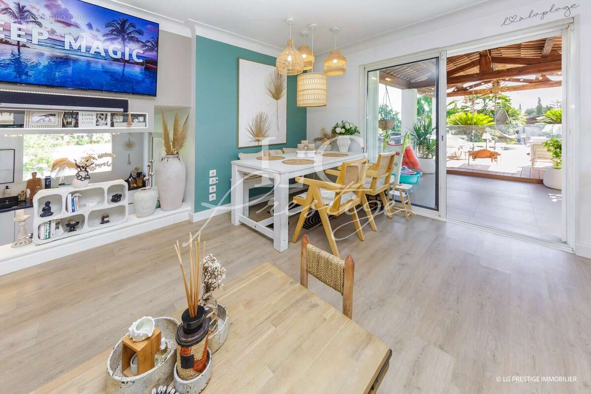 Maison à MANDELIEU-LA-NAPOULE