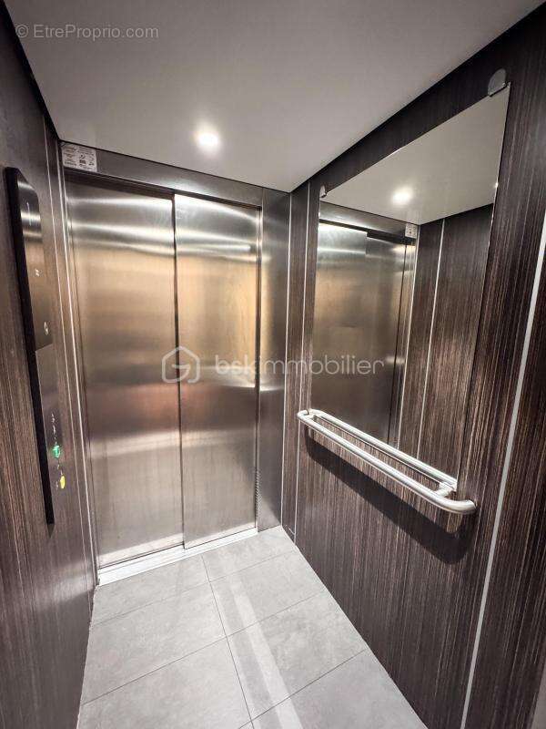 Roissy-en-Brie – Appartement récent de 2021, F2 2 pièces, balcon + 1 parking en sous-sol -GARANTIE DECENNALE 2031 - photo 5