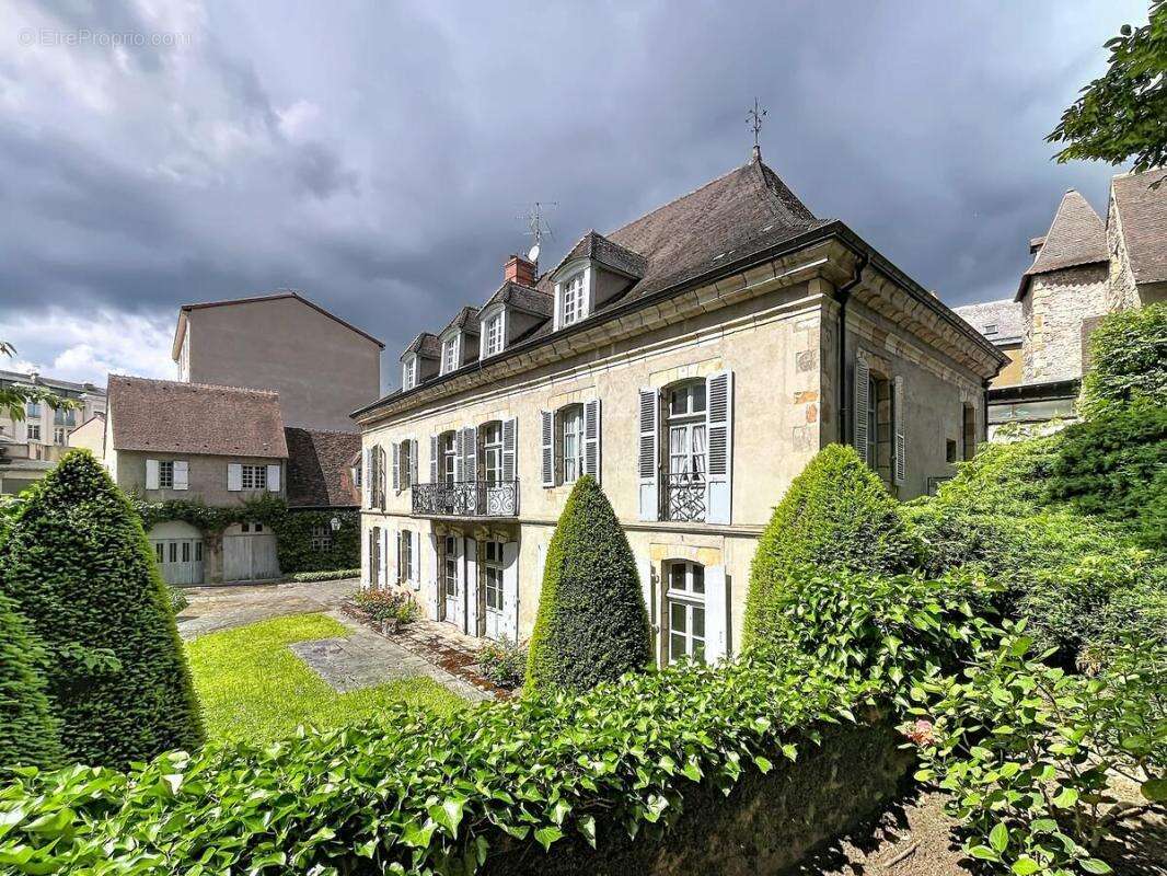 Maison à MONTLUCON