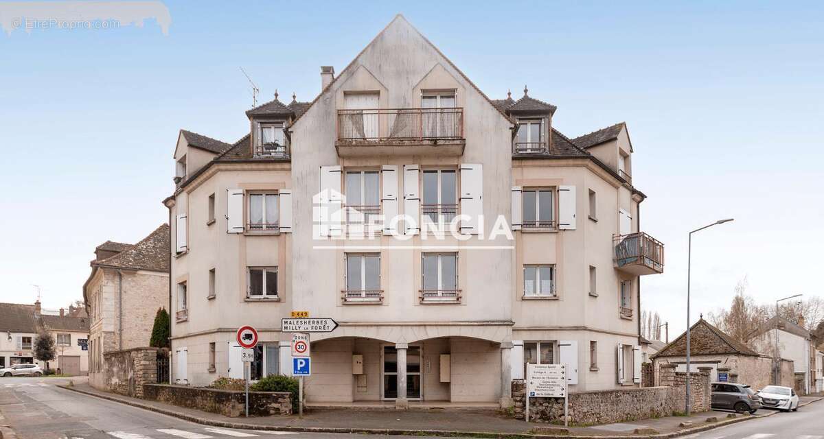 Appartement à LA FERTE-ALAIS