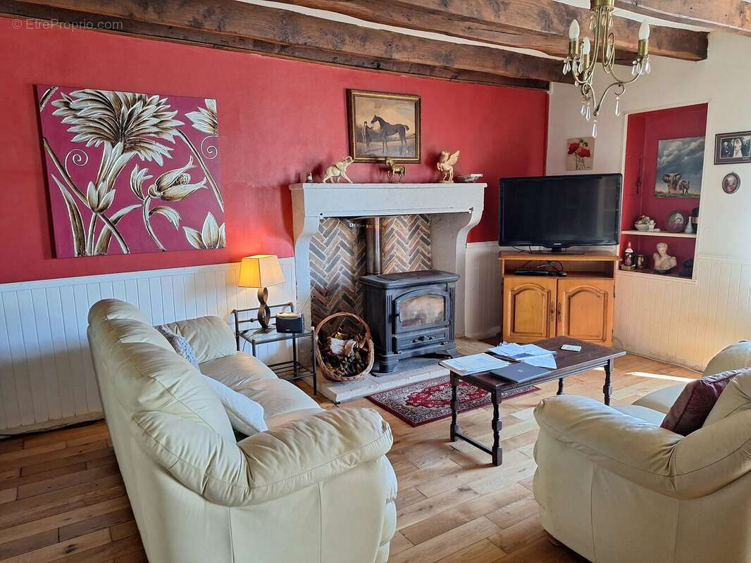 Maison à MAUPREVOIR