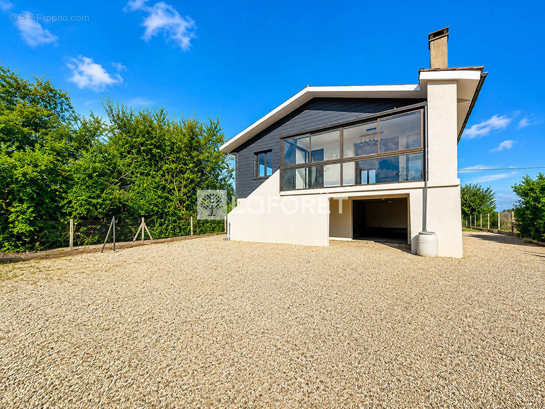 Maison à MONTJOIRE