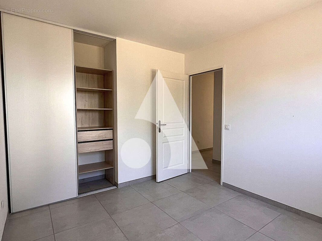 Maison à COUTRAS