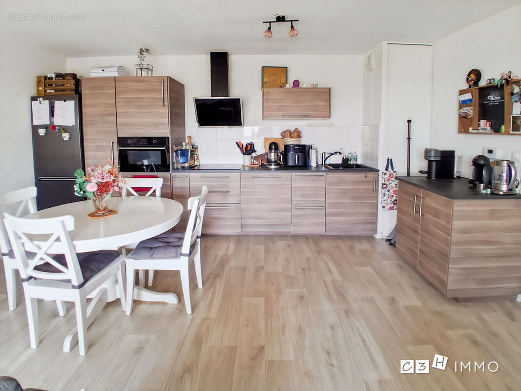 Appartement 59 m² à Villeneuve-Tolosane  - photo 2