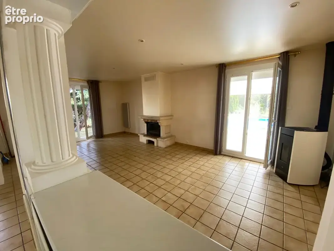 LUNÉVILLE - Maison de plain-pied avec piscine sur terrain de 1 372M² - photo 8