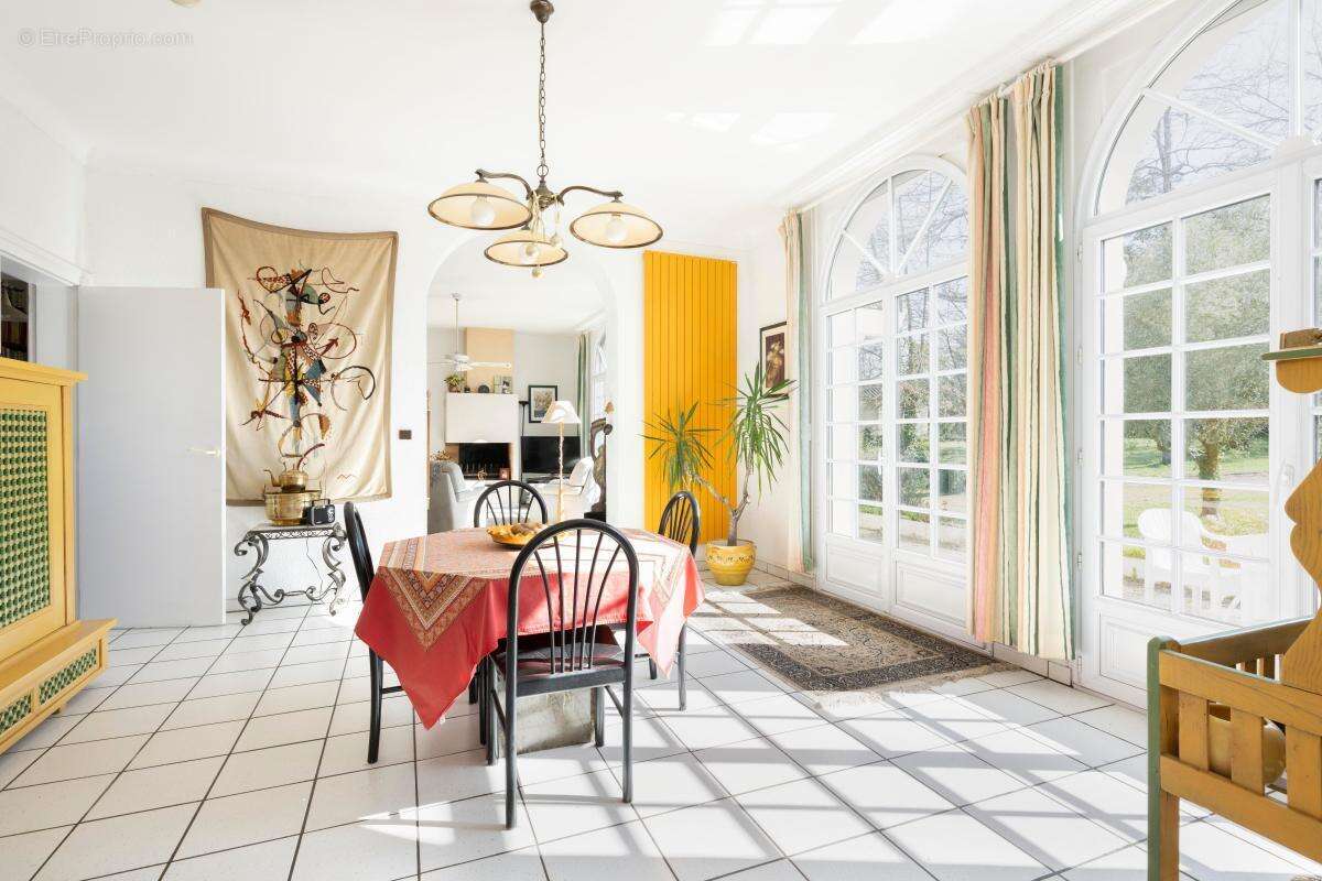 Maison à SAINT-PIERRE-DU-MONT