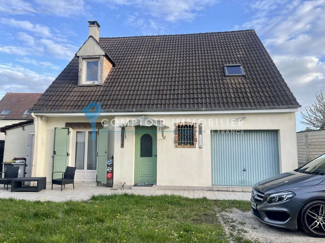 Maison à VILLABE