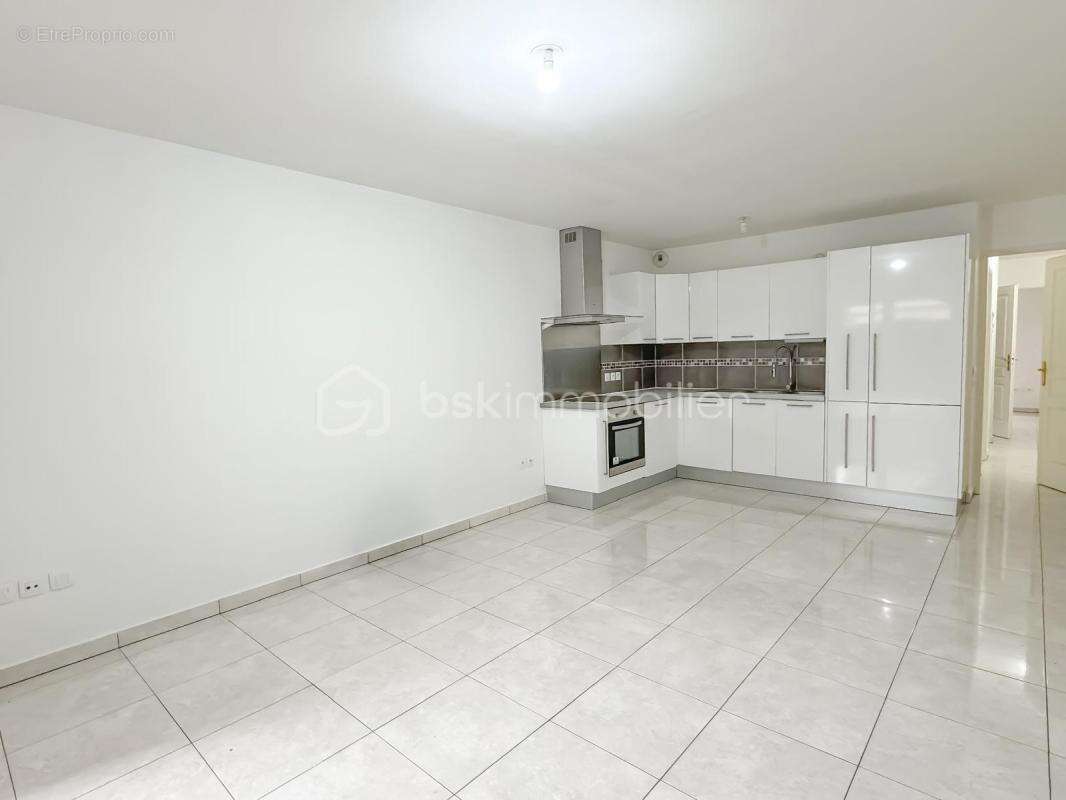 Appartement à LE PLESSIS-TREVISE