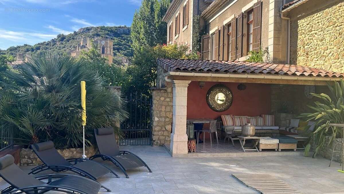 Demeure de charme - Saint Montan Ardèche - 5 chambres  et 2 gîtes - photo 13