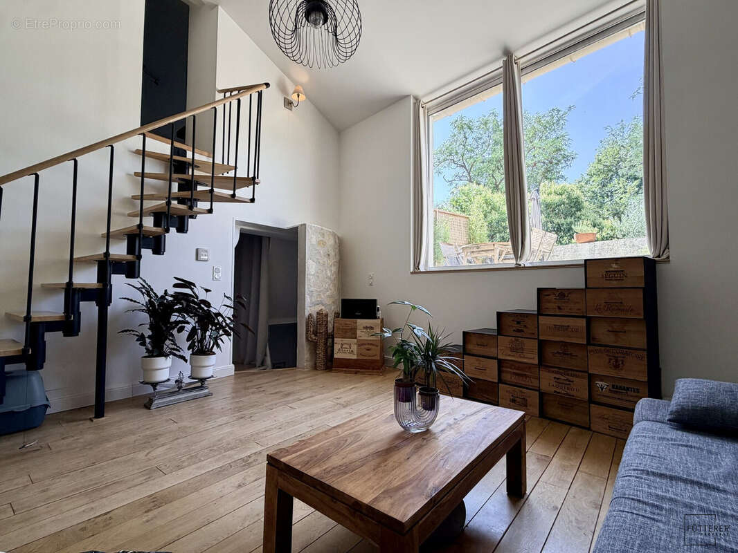 Maison 207 m² à Armissan  - photo 2