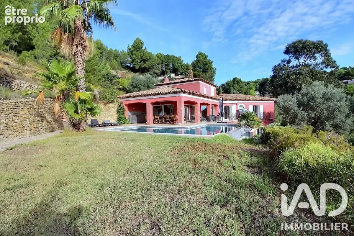 Photo 1 - Maison à LA CADIERE-D'AZUR