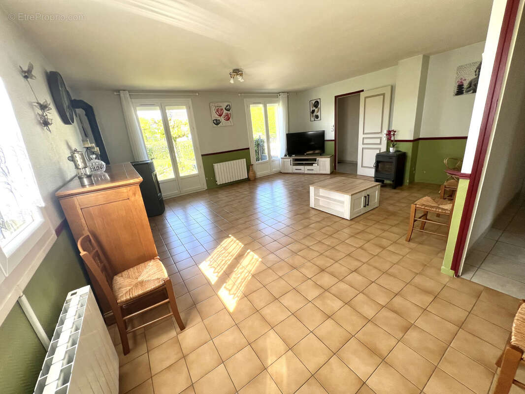 Maison à LAPLEAU